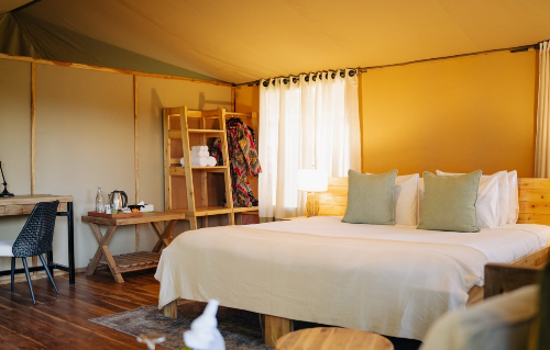 Jackals’ Lair Camp