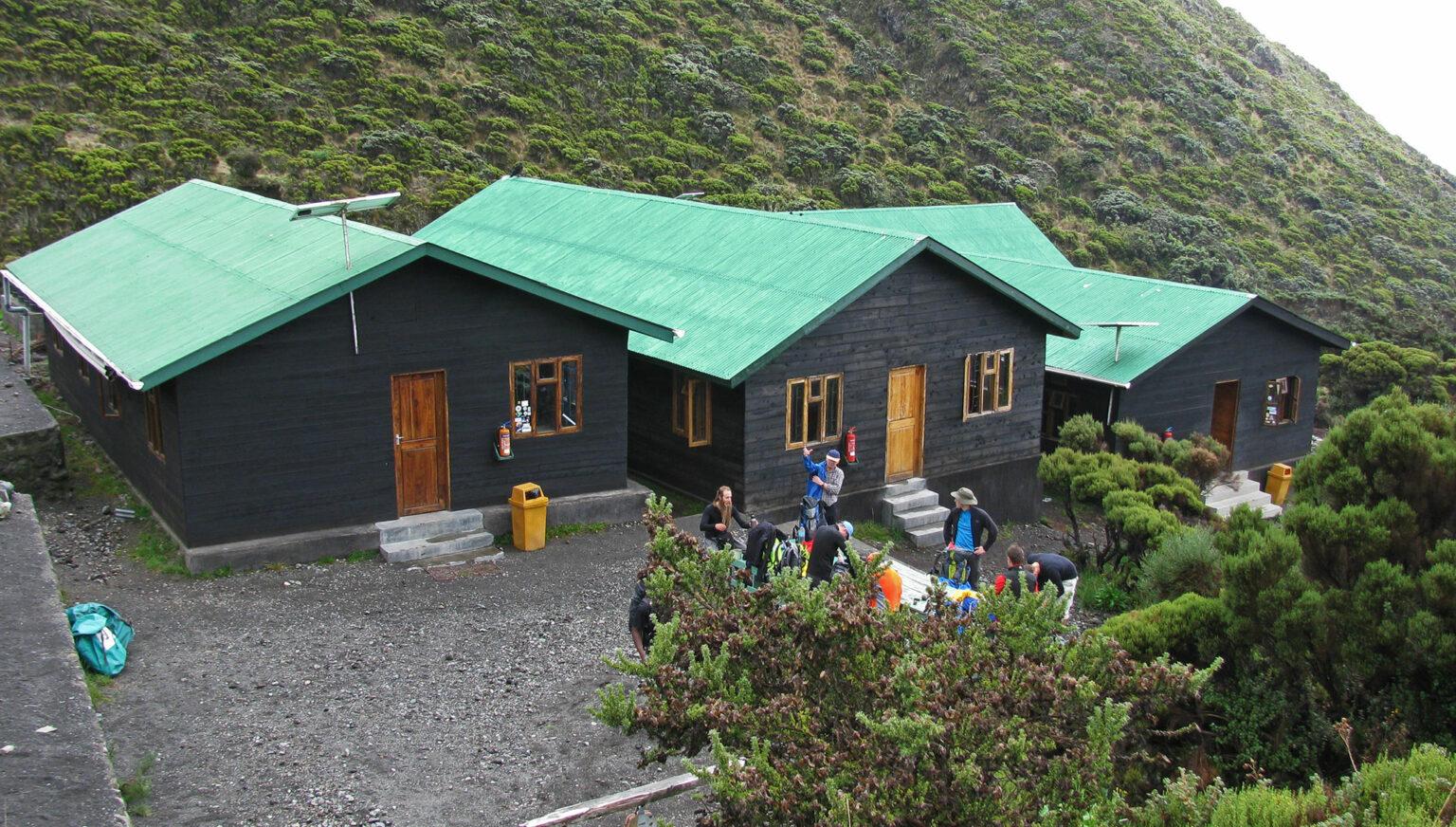 5 Nights / 6 Days (4 days on the trek)